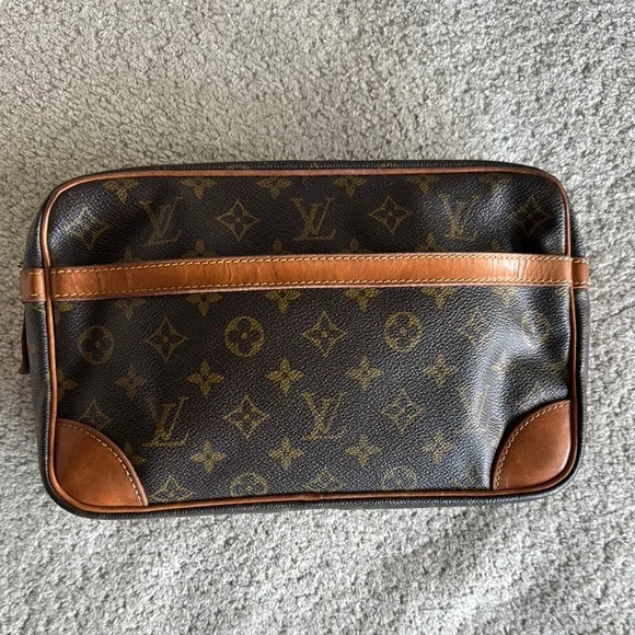Louis Vuitton Compiegne 28 leather vanity case
Very good condition - Picture 1 of 17